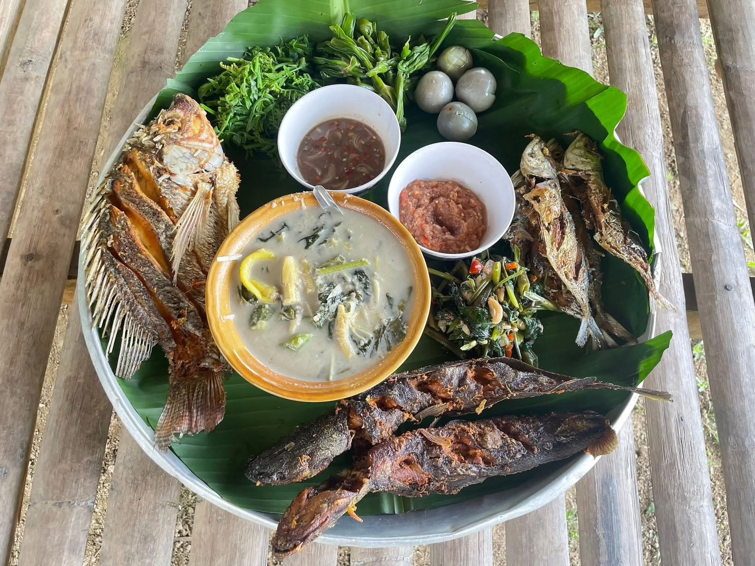 การให้บริการอาหารพื้นบ้าน