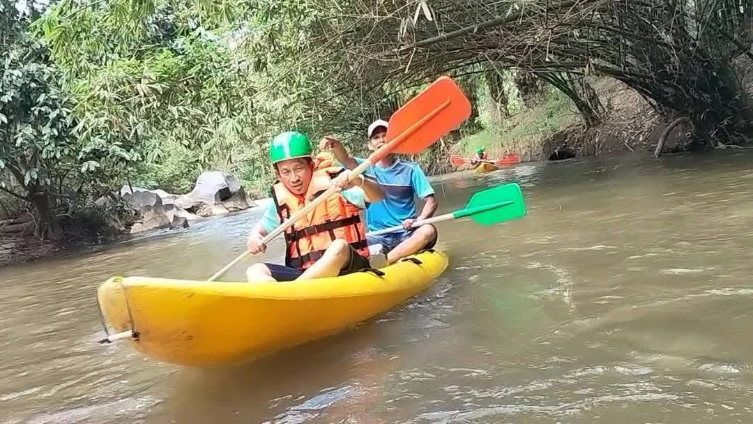 ล่องแก่งบ้านเขาหลัก