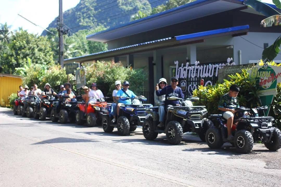 ขับรถ ATV ที่ ชุมชนบ้านเขาหลัก ต.น้ำผุด อ.เมืองตรัง จ.ตรัง