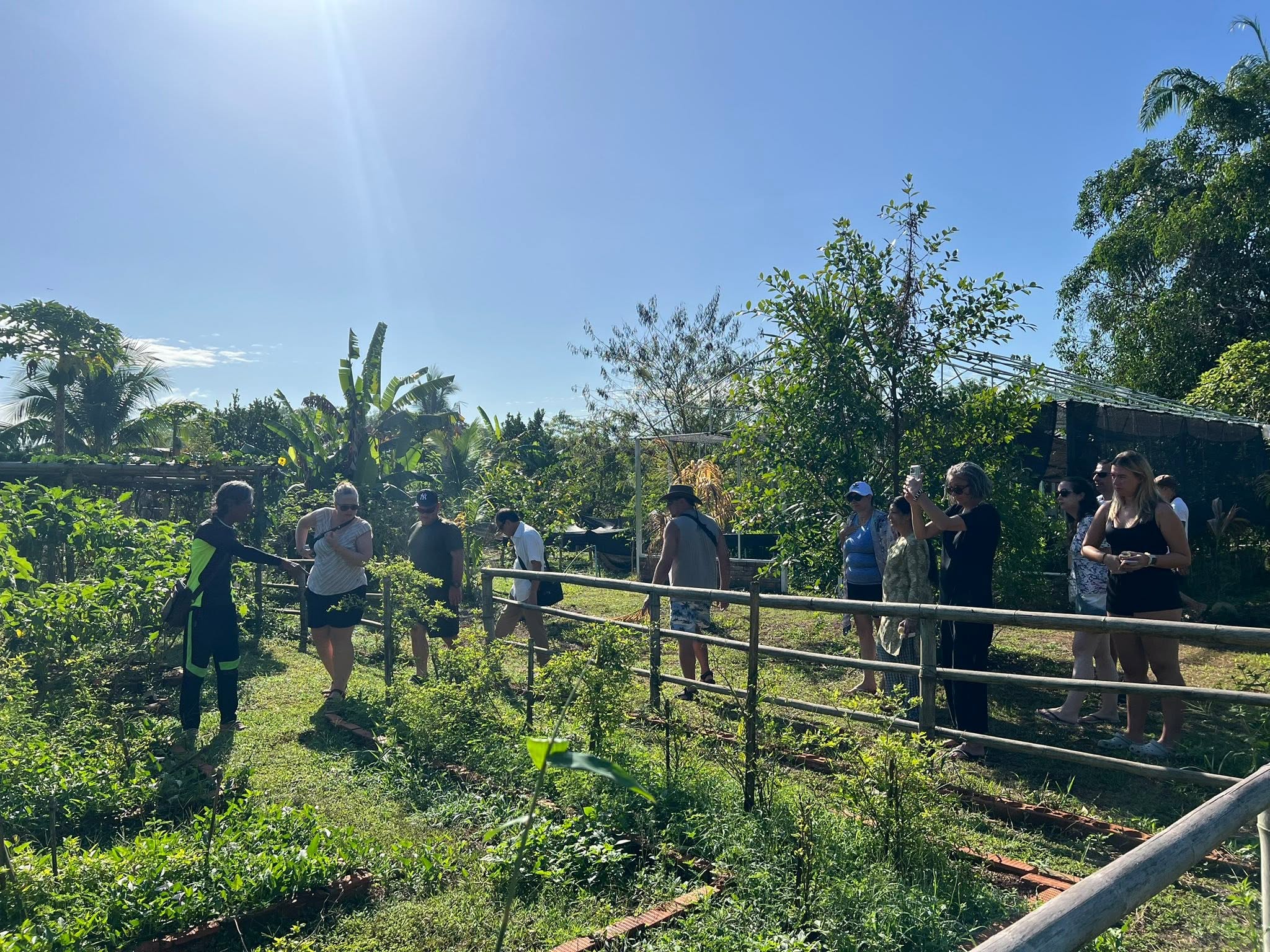 Workshop และเรียนรู้วิถีเกษตรผสมผสาน บ่านสวนวันสุข