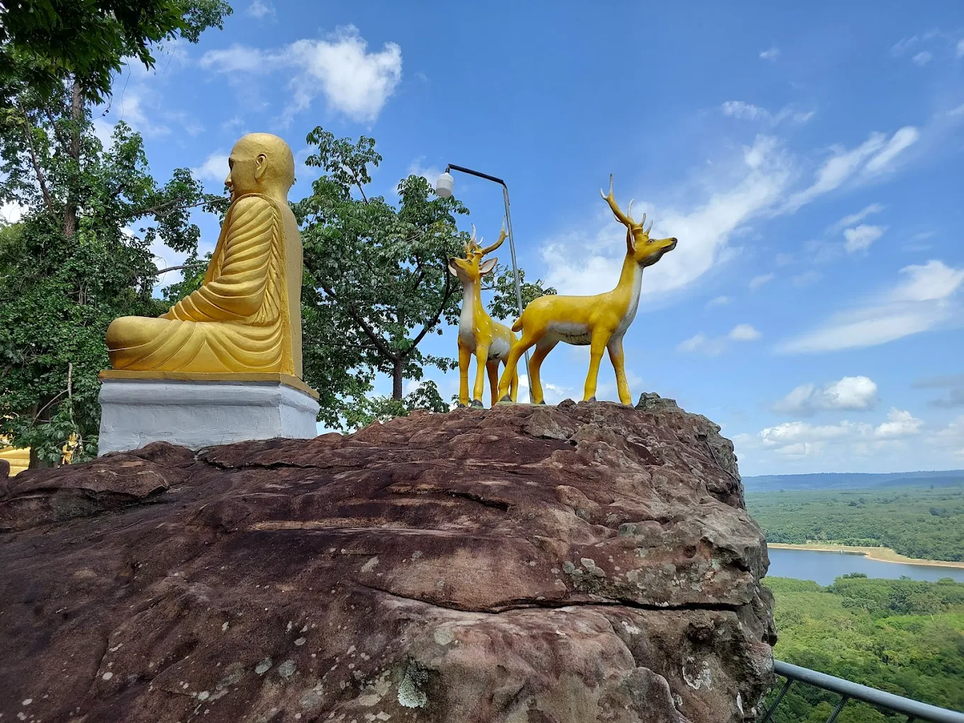 วัดเขาศาลา
