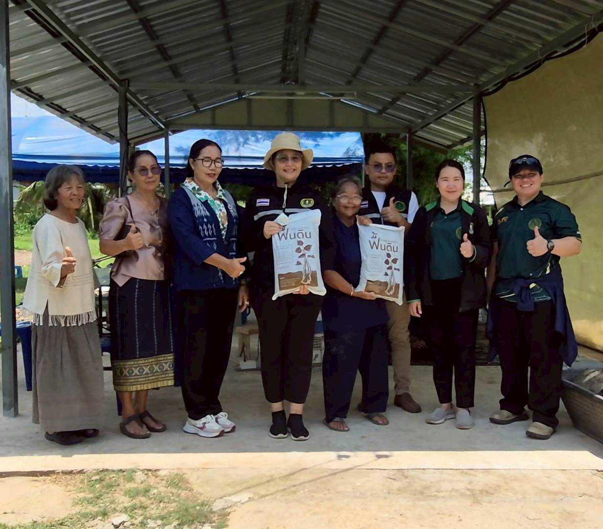 วิถีเกษตรชุมชน: เรียนรู้การทำเกษตรกรรมริมน้ำ และการแปรรูปผลิตภัณฑ์ท้องถิ่น