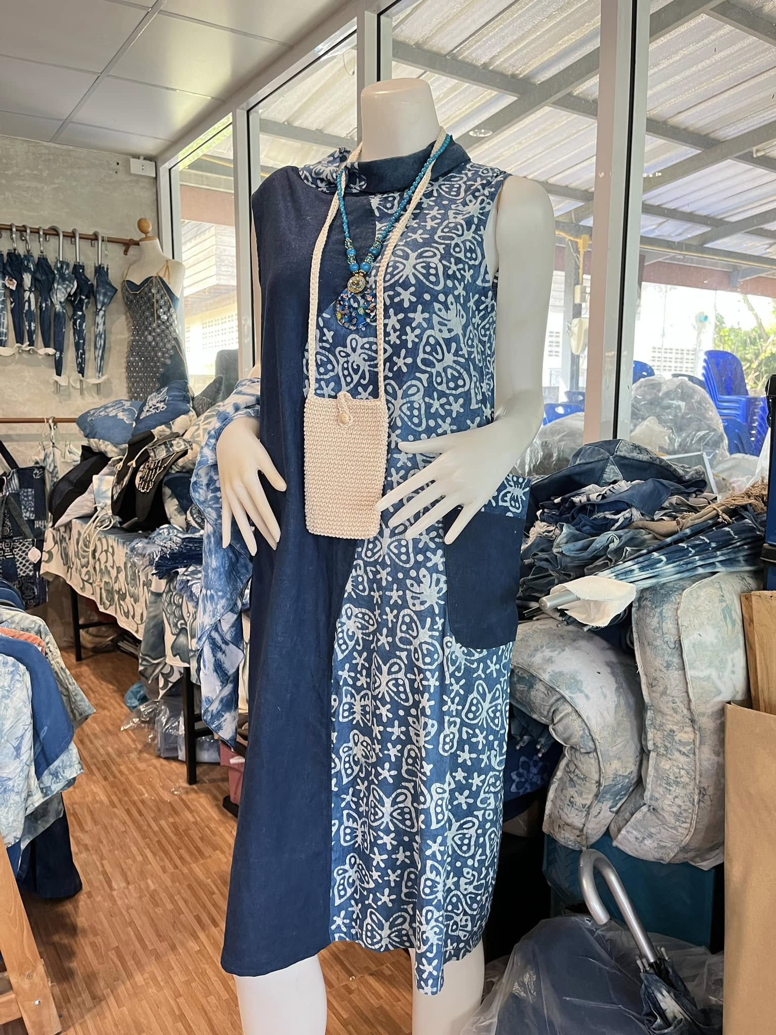 เสื้อผ้า/เดรสแฟชั่น /กระเป๋า/หมวก/ผ้าพันคอ/ผ้าเช็ดหน้า/ชุดของตกแต้งบ้าน/ชุดเครื่องนอน/ของฝาก ของที่ระลึก