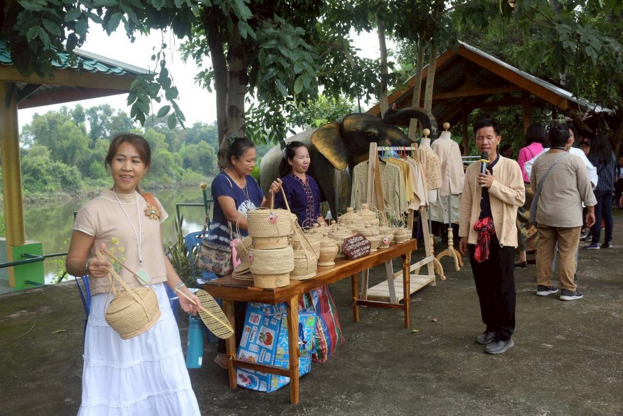 ภาพบรรยากาศ วิสาหกิจชุมชนท่องเที่ยวบ้านท่าลาด ลำดับที่ 2
