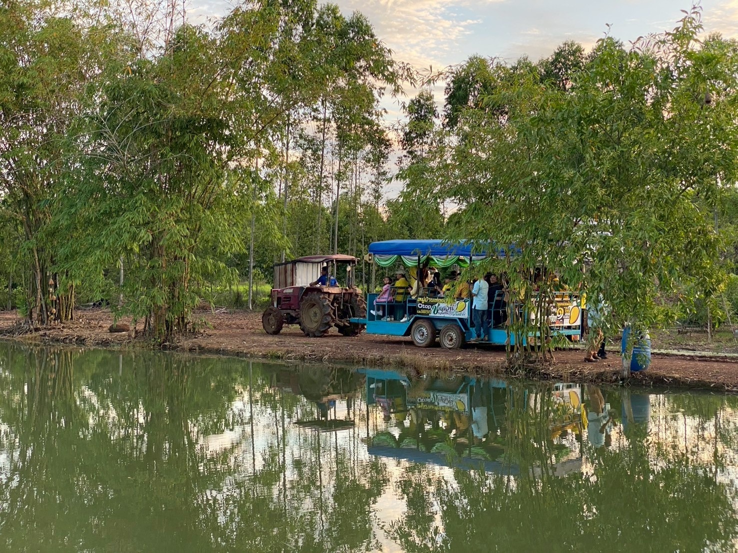 ภาพบรรยากาศ วิสาหกิจชุมชนกลุ่มผลิตมะม่วงนอกฤดูบ้านมาบเหียง ลำดับที่ 8